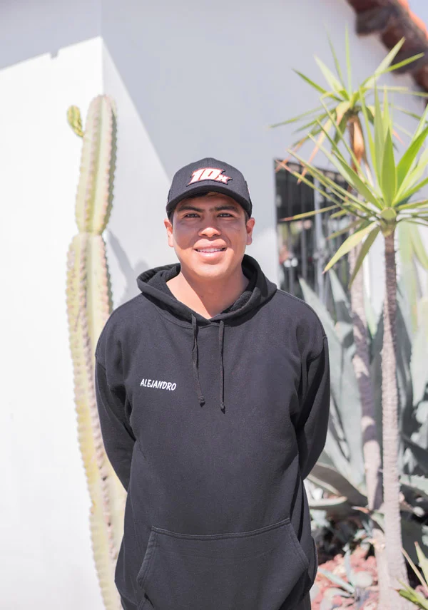 Alejandro Ramírez, Baja Outland mechanic and vehicle specialist